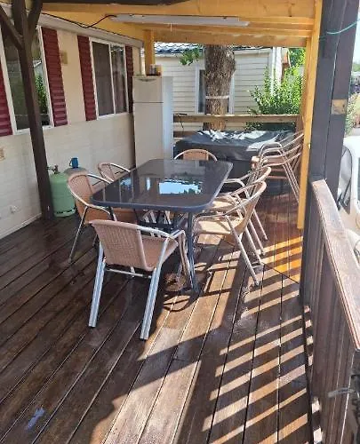 Mobile Home Dans Camping Frejus